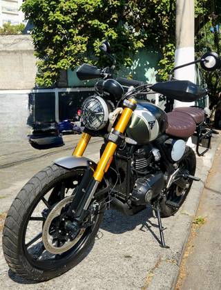 TRIUMPH SCRAMBLER 400 X 